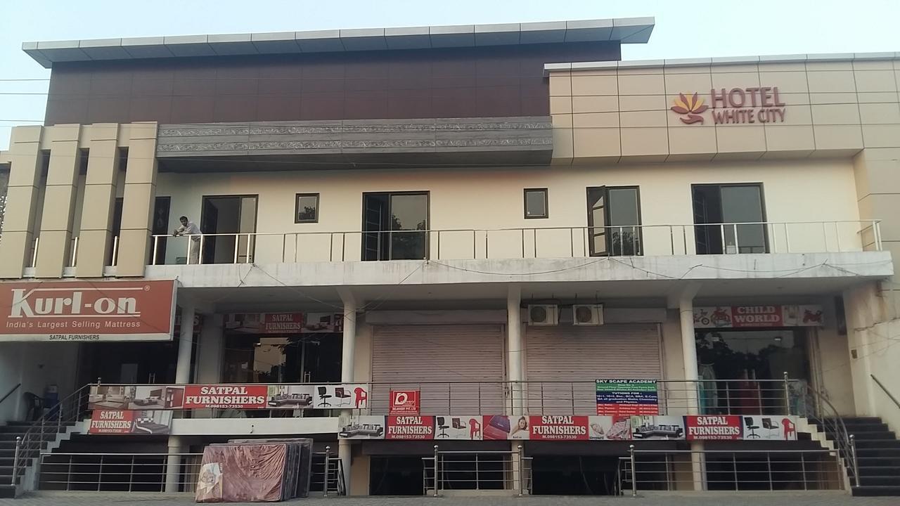 Oyo 30415 Hotel White City Anandpur  Extérieur photo