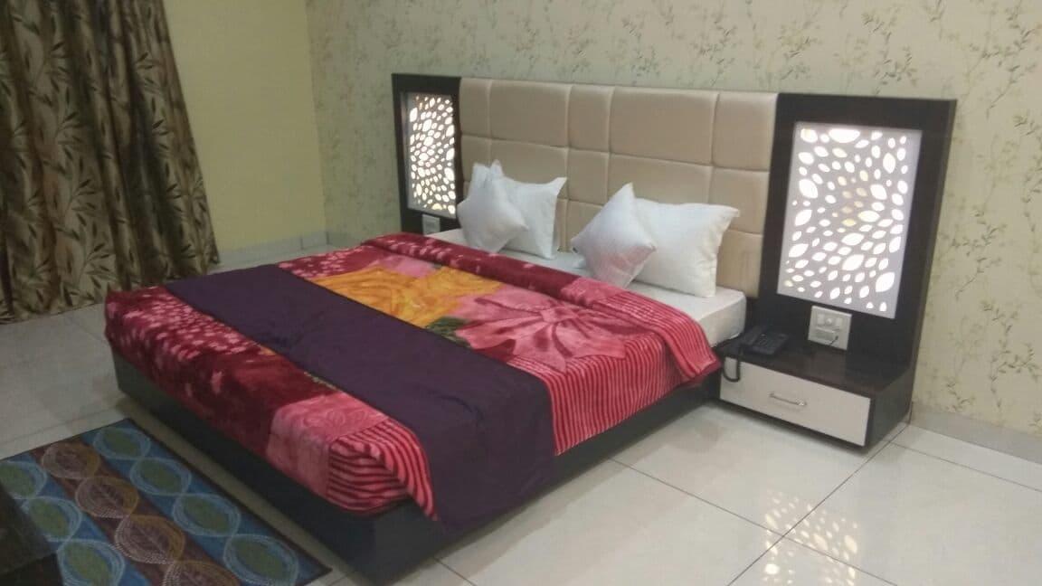 Oyo 30415 Hotel White City Anandpur  Extérieur photo