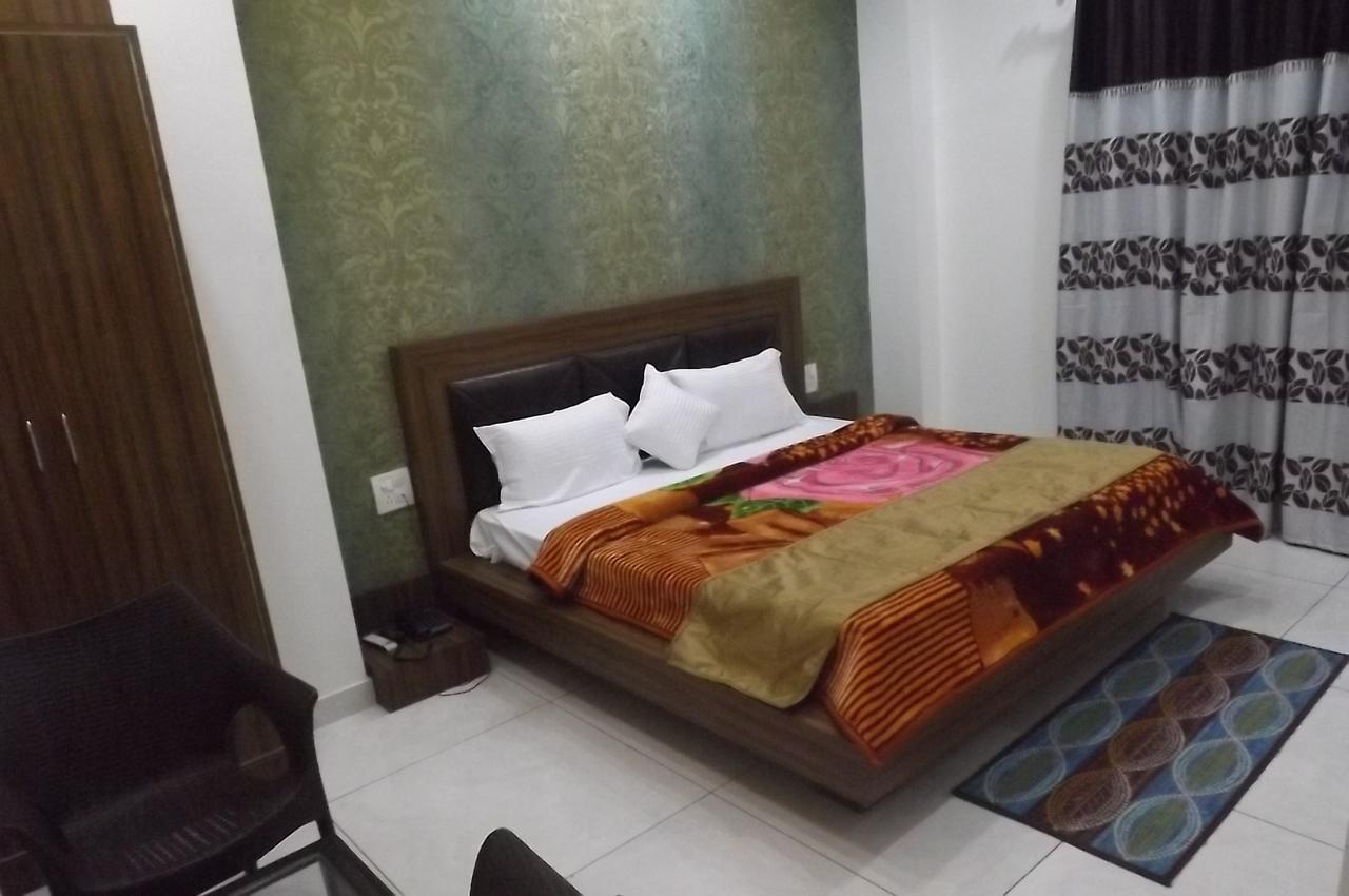 Oyo 30415 Hotel White City Anandpur  Extérieur photo