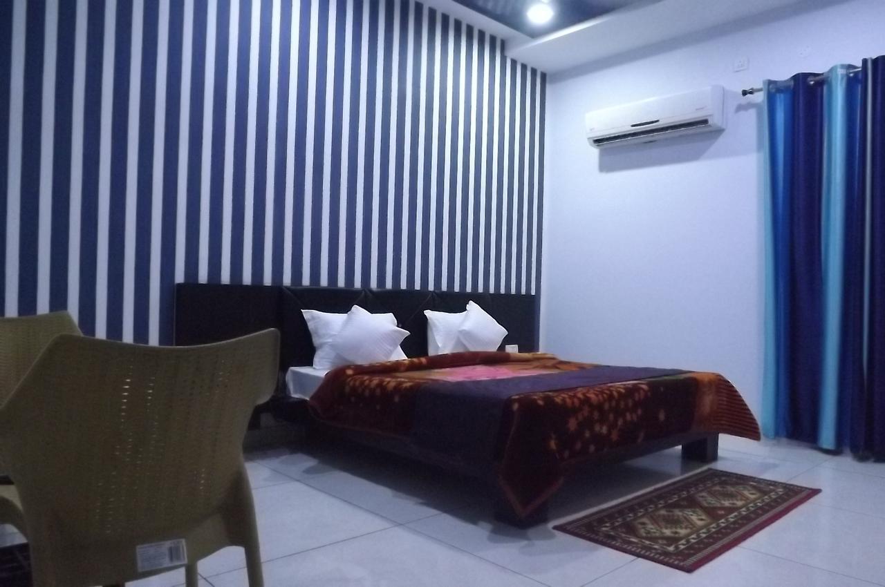 Oyo 30415 Hotel White City Anandpur  Extérieur photo